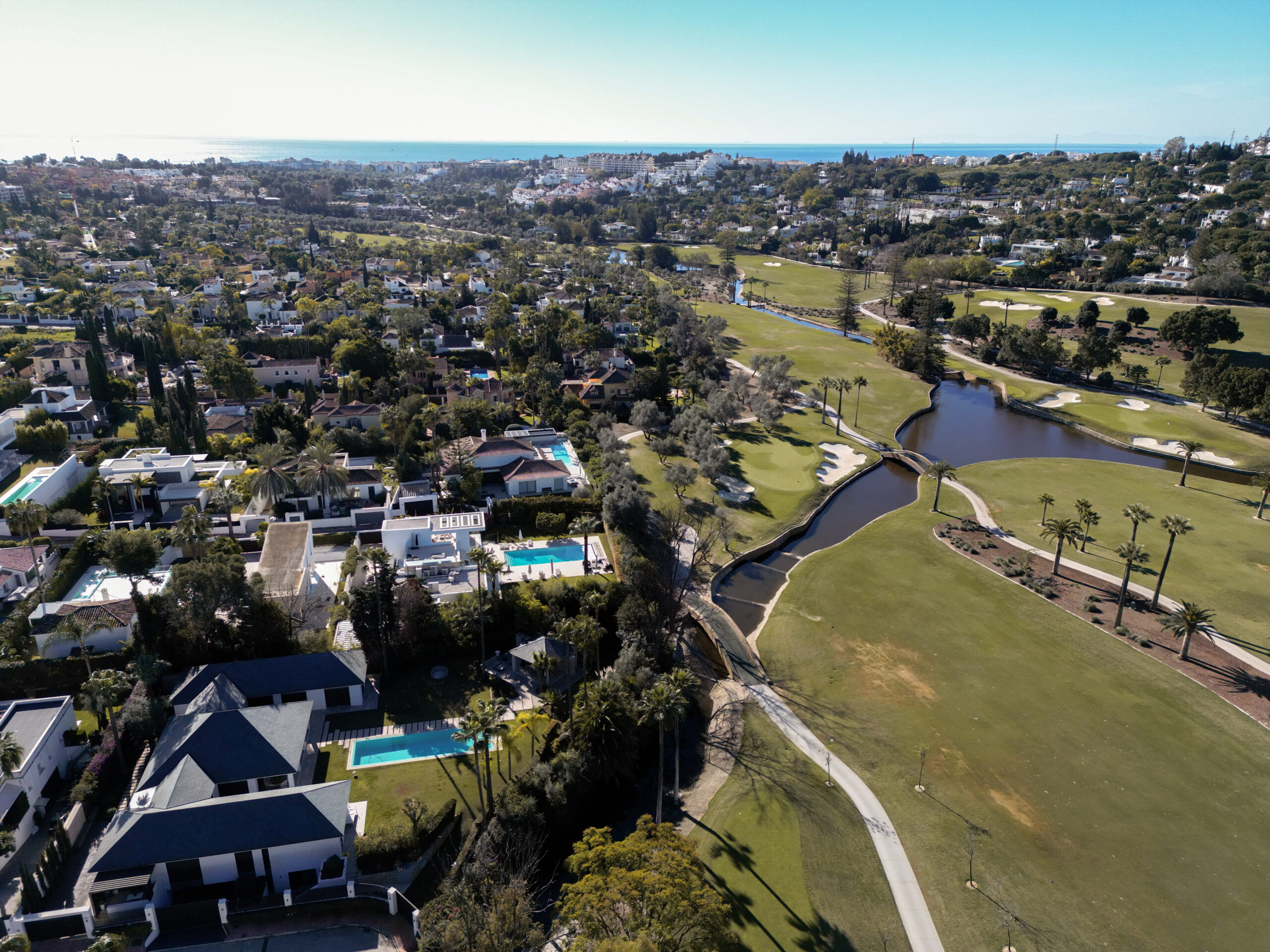 Golf na Costa del Sol – przewodnik po najlepszych polach golfowych na hiszpańskim wybrzeżu