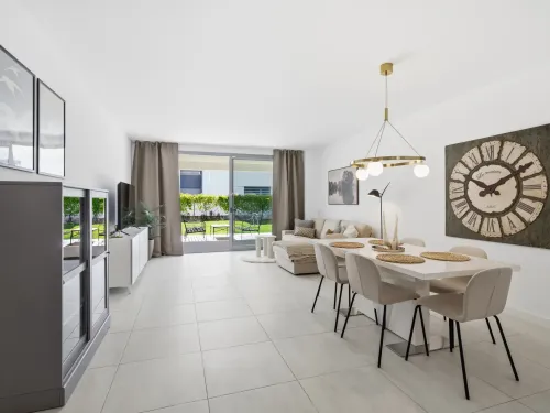 Apartament na parterze na wynajem w La Resina Golf, Estepona East