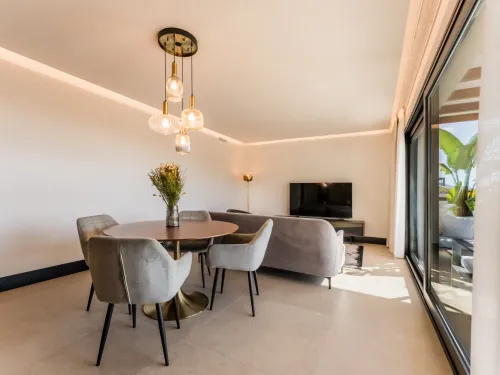 Apartament na wynajem w Marbella Lake, Nueva Andalucia